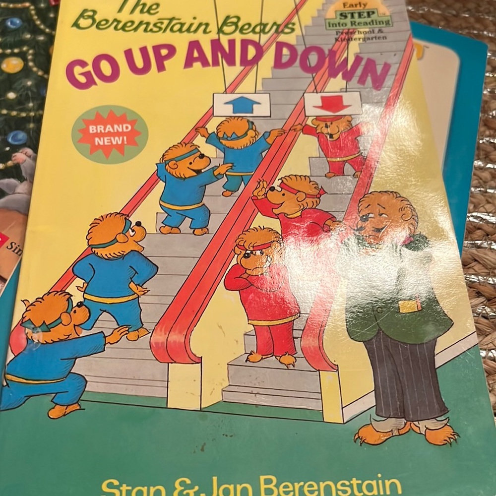 6 books mostly level 1 for kids 🙏🙏🙏 - Picture 5 of 12